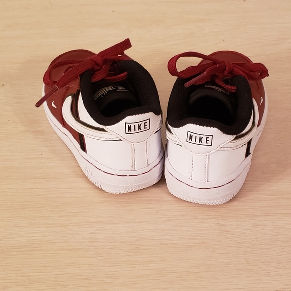 Nike Athletic Shoes size 7 - Picture 4 of 5